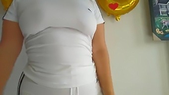 Amateur Couple'S Intense Ride With Stepsister'S Voluptuous Rear And Cum-Filled Climax