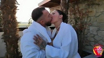 Zia Lady Muffin'S Intense Orgasm During A Shirtless Encounter