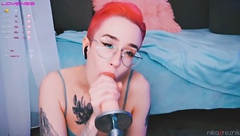 Tomboy Enjoys Deepthroat Action With Fucking Machine