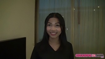 Stunning Thai Babe Gets Cumshot On Camera