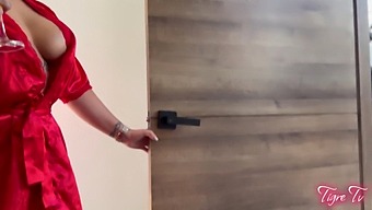Fedex Delivery Woman Succumbs To Temptation And Engages In A Threesome With A Mixed-Race Pair