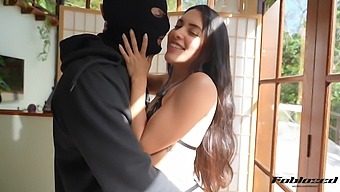 Learn The Art Of Kissing From A Gorgeous Teen In This Hd Tutorial