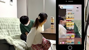 Public Masturbation With A Japanese Babe In A Verified Amateur Live Streaming Video