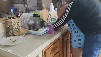 I Seduce My Stepsister And Have Unprotected Sex With Her